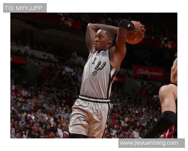 马刺队重蹈覆辙波波维奇轮休主力遭联盟重罚再掀争议