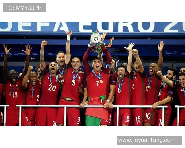 麦卡利斯特的传奇之路：从青涩少年到足球巨星的成长故事